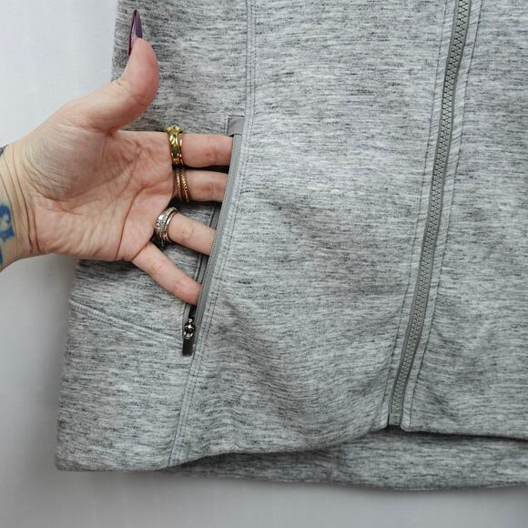Athleta Stronger Workout Vest Sz M Heather Gray Knit Full Zip Sleeveless Jacket - Picture 5 of 14
